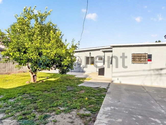 Foto del edificio - 3233 Easy Ave