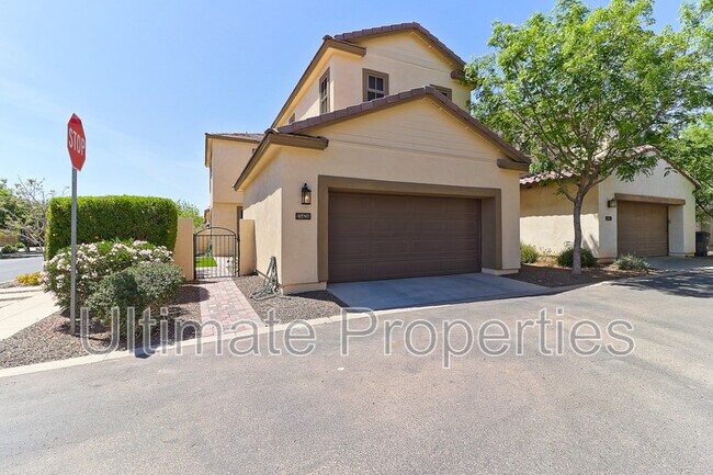 Foto del edificio - 15426 W Dahlia Dr