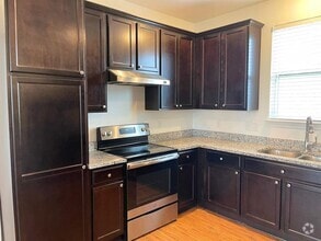Building Photo - 805 Hallie Cove