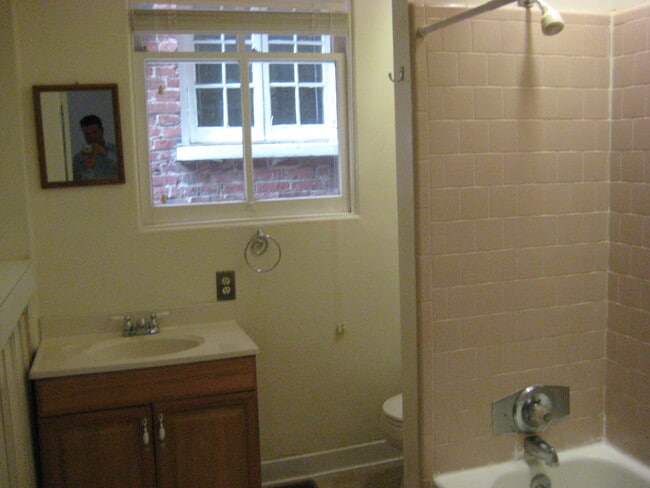 Bathroom 2 - 2507 Stuart Ave