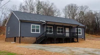 Building Photo - 1120 Hillside Dr