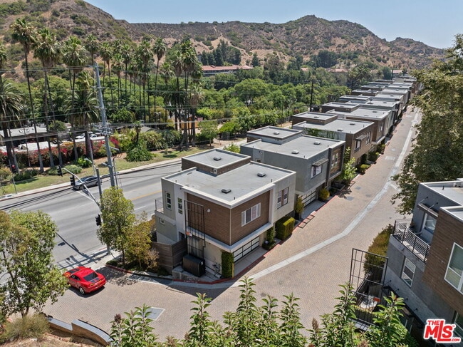 Building Photo - 2780 Wright Ln