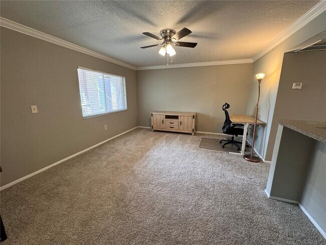 Foto del edificio - 120 BLUE POINT Way