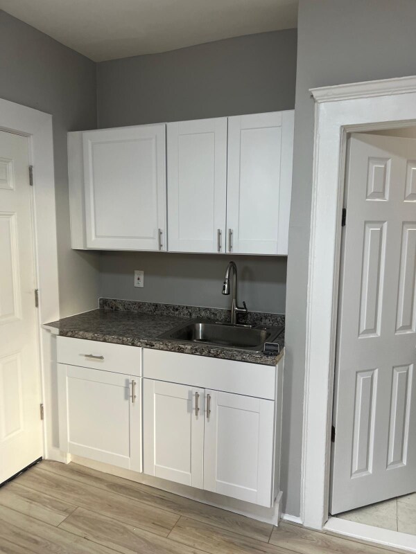 Foto principal - 171 Parker Ave