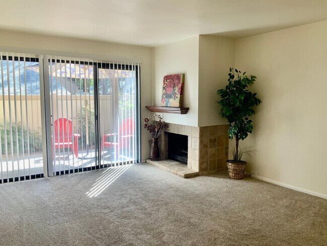 Building Photo - Clean Neat 2 Bedroom 2 Bathroom Alicante C...