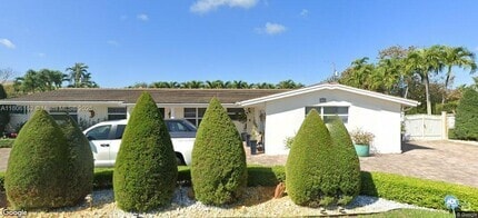 Building Photo - 8620 SW 87th Ave
