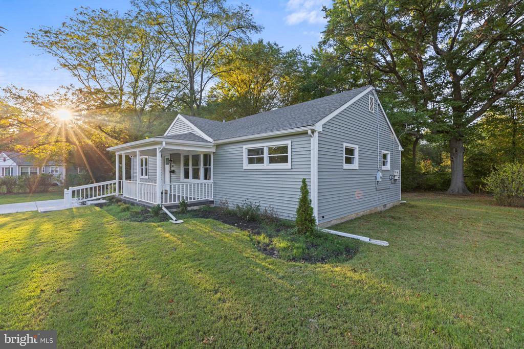 Primary Photo - 705 Devon Rd