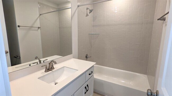 Building Photo - 346 Garner Dr