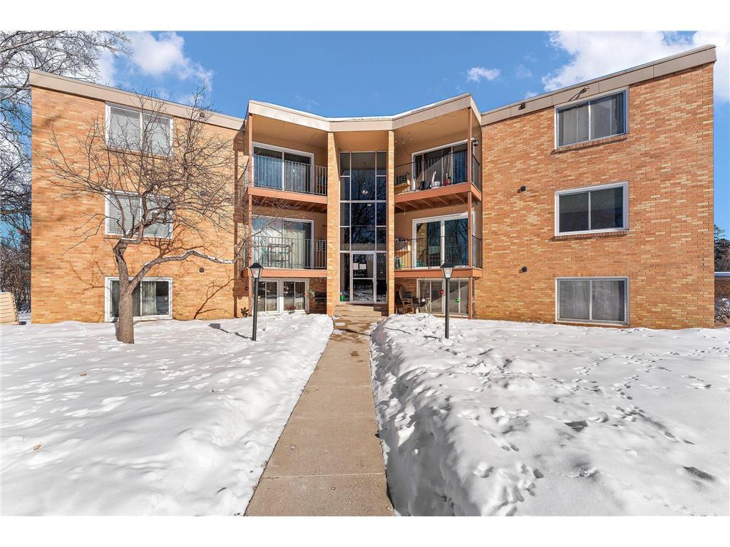 9147 Hwy 55 Unit 202, Minneapolis, MN 55427 - Room for Rent in ...