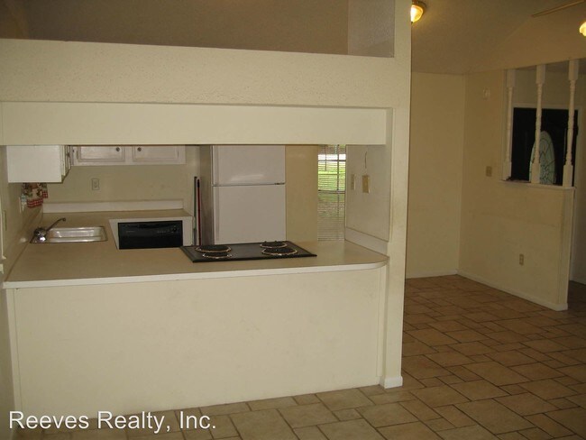 Building Photo - 3 br, 2 bath House - 6241 Old Pascagoula Rd.