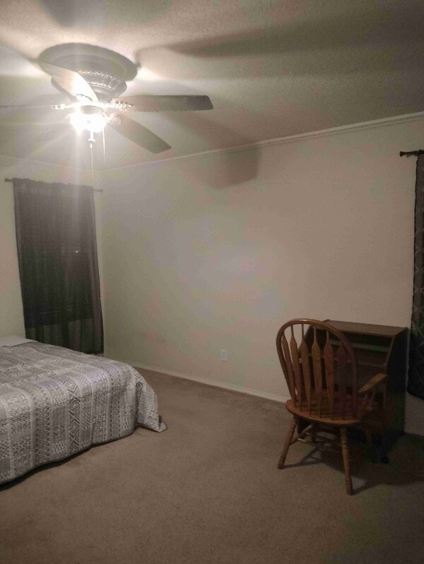Foto del edificio - 448 Shorewood Dr NW