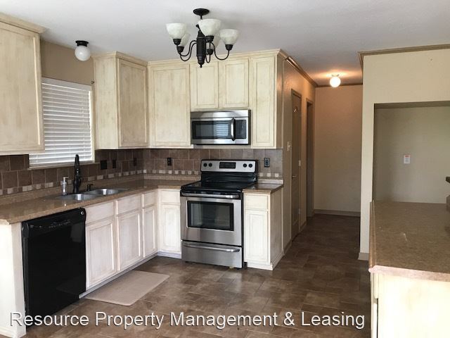 Foto del edificio - 4 br, 2.5 bath House - 105 Foxtail Ct.