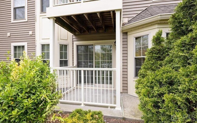 Building Photo - 431 Meade Ct