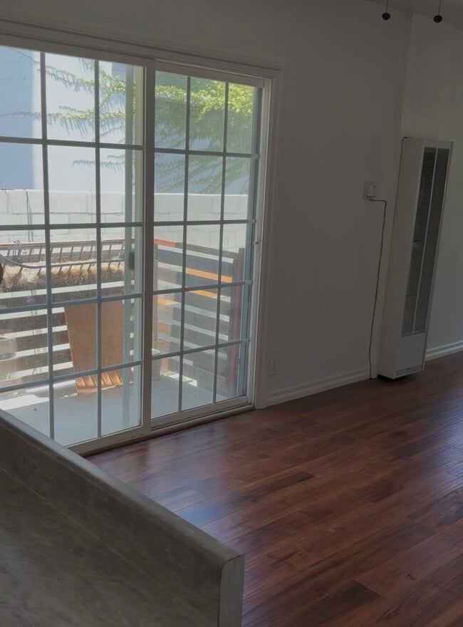 View of Dining Area / Side Patio Access - 526 Brooks Ave