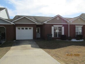 Building Photo - 218 Wakefield Way