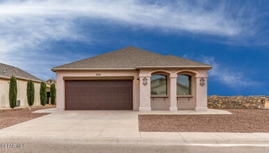 Building Photo - 228 Flor Scabiosa Dr