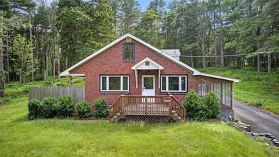 Building Photo - 52 Luxton Lake Rd