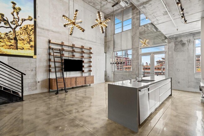 Foto del edificio - 445 N Andrews Ave