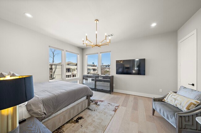 Foto del edificio - 3515 Hutchins St