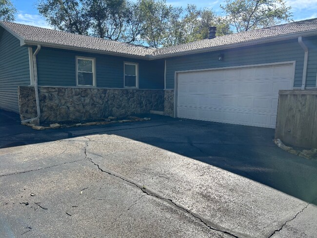 Foto del edificio - 322 Ranger Ave