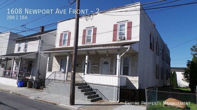 Foto del edificio - 1st and 2nd Floor: 2 Bedroom / 1 Bathroom ...