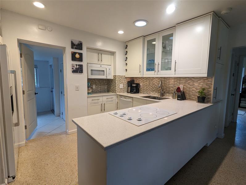 Foto principal - 609 NE 14th Pl