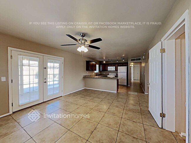 Foto del edificio - 3208 W Columbine Dr
