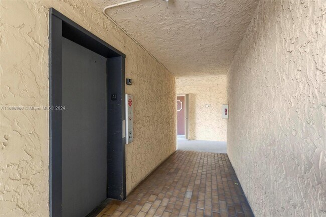Building Photo - 8401 SW 107th Ave