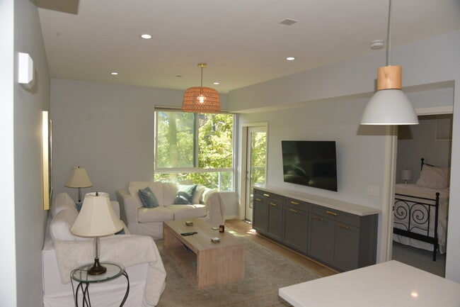 Main - 12655 Bluff Creek Dr