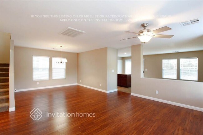 Foto del edificio - 5000 Diamond Ranch Ave