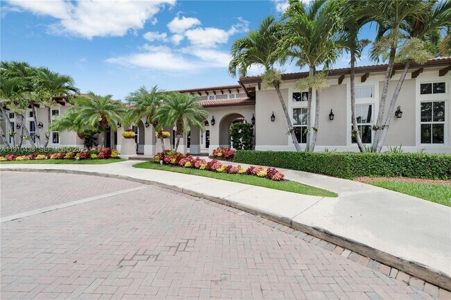 Foto del edificio - 9239 SW 227th St