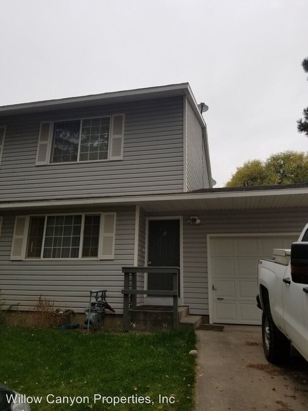 Foto principal - 573 7th St
