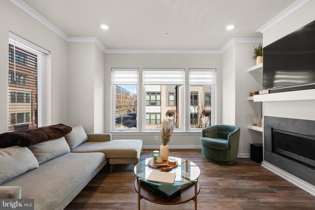 Building Photo - 16154 Bowery St