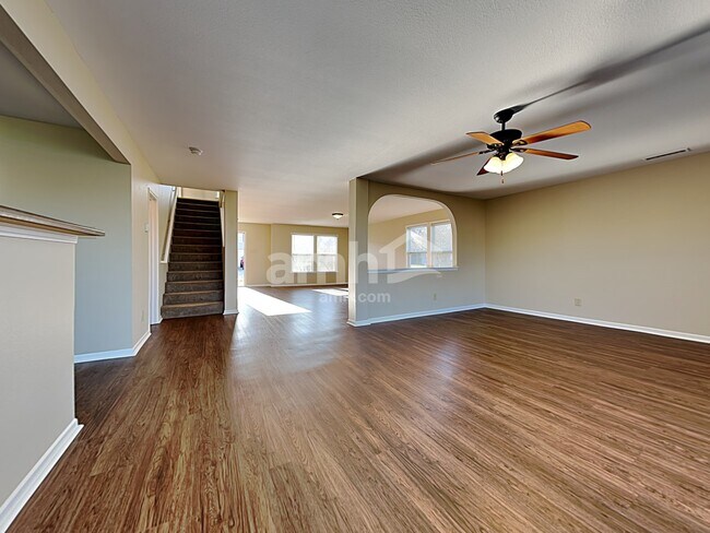 Foto del edificio - 8243 Retreat Ln