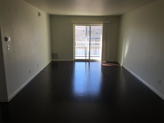 Foto del edificio - 310 6th Ave