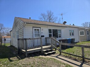 Building Photo - 412 Sherman Ave