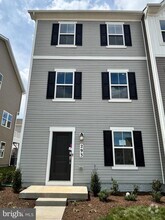 Building Photo - 293 Mineral Springs Rd