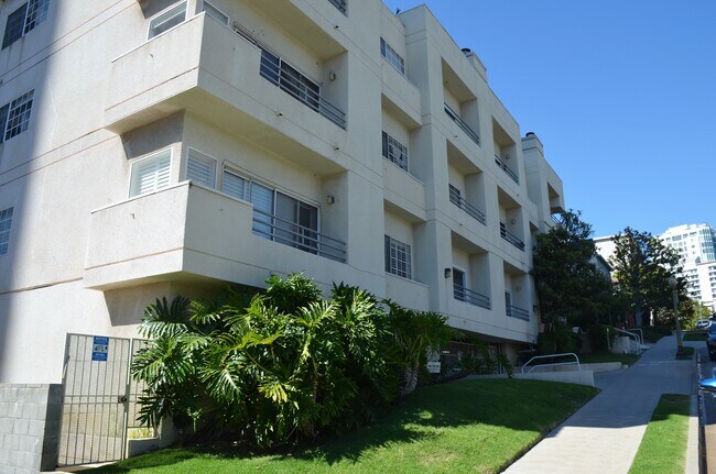 Building Photo - 10475 Ashton Ave