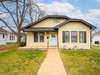 Building Photo - 916 Cecelia St