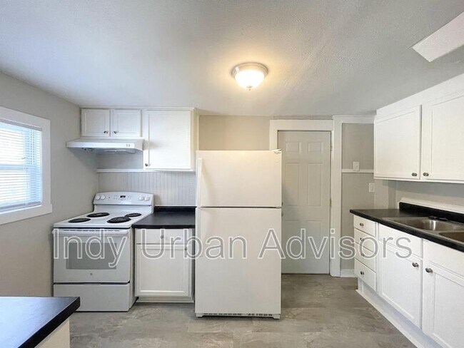 Building Photo - 905 N Tuxedo St