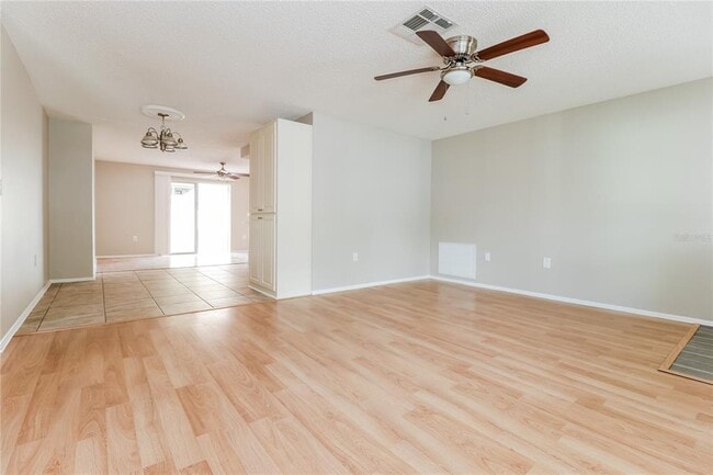 Building Photo - 8120 Blue Finch Way