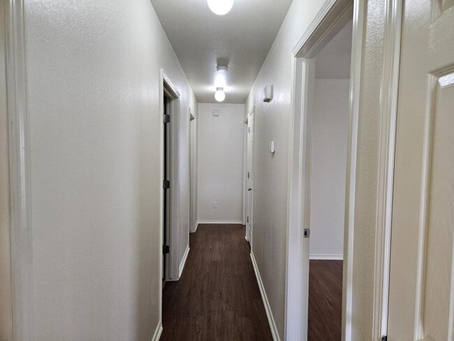 Building Photo - 2200 Elizabeth Ave