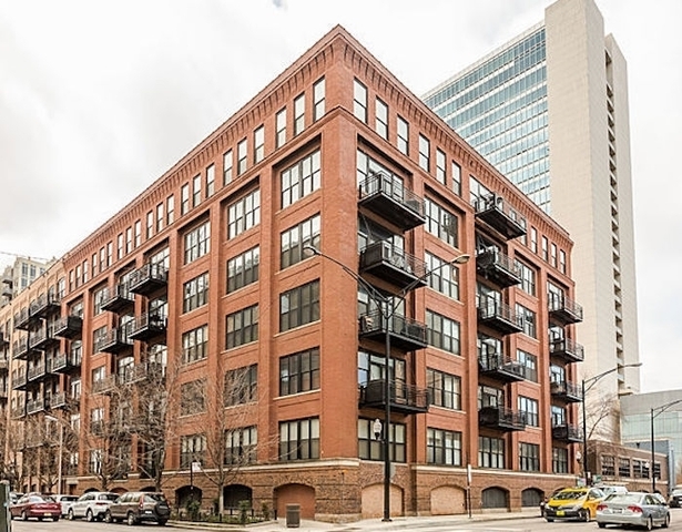 Primary Photo - 520 W Huron St