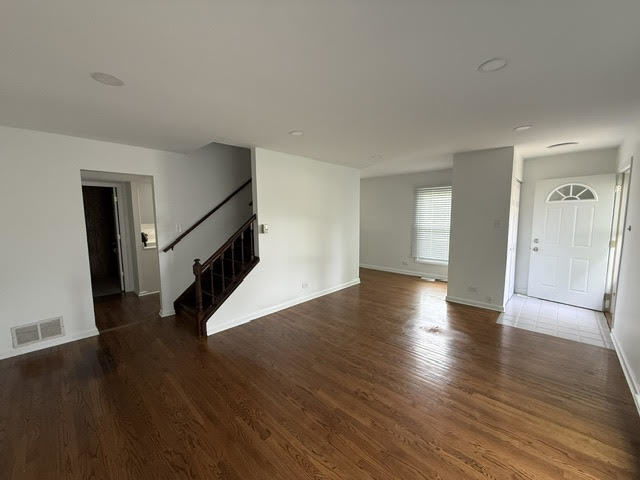 Foto del edificio - 620 Academy Ct