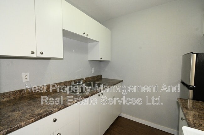 Building Photo - 4280 Quentin Ave