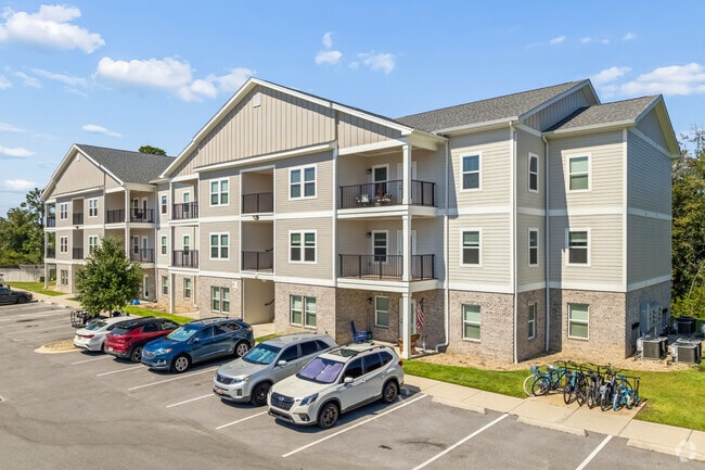 Building Photo - The Crossings at Riverwalk