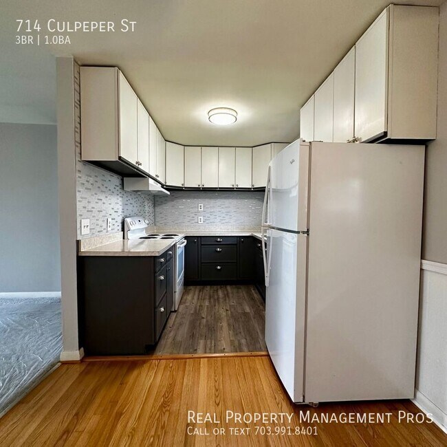 Building Photo - 714 Culpeper St
