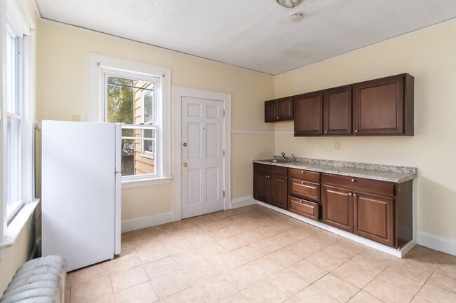 Foto del edificio - 24 Wheeler St