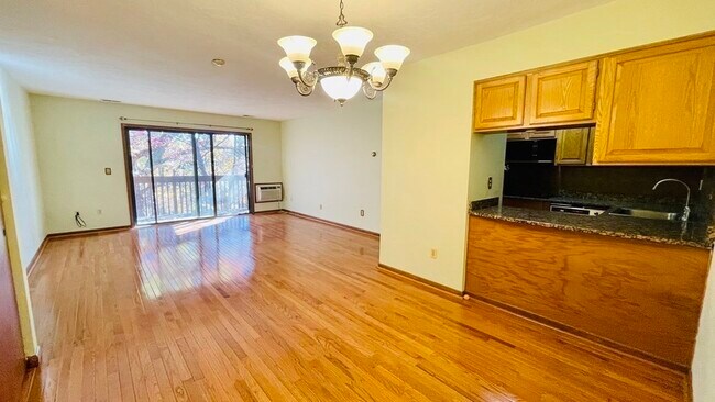 Foto del edificio - 340 Sunderland Rd