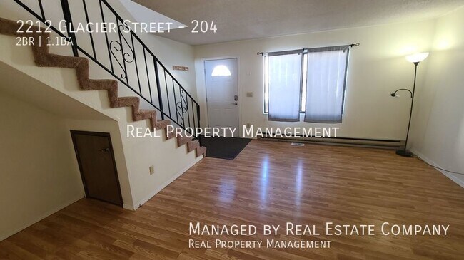Foto del edificio - 2212 Glacier St